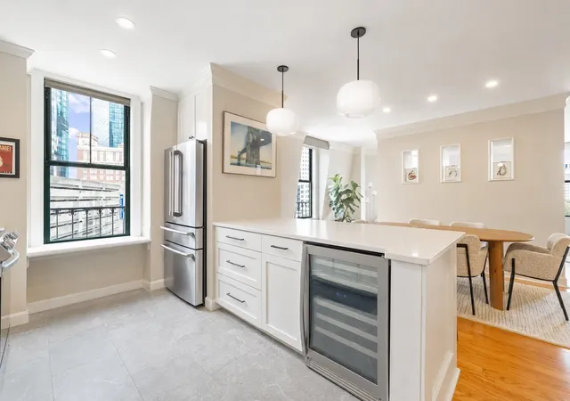 Listing Photo 2 - Condo for sale in 75 Clarendon St Condominiums located at 75 Clarendon St, Boston, MA 02116 - Unit #602