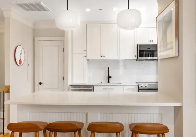 Listing Photo 4 - Condo for sale in 75 Clarendon St Condominiums located at 75 Clarendon St, Boston, MA 02116 - Unit #602