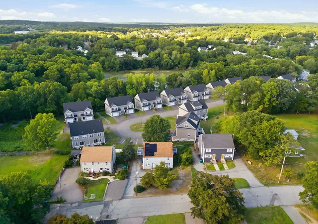 Listing Photo 5 - Condo for sale in building located at 47 Lawn St, Attleboro, MA 02703 - Unit #47
