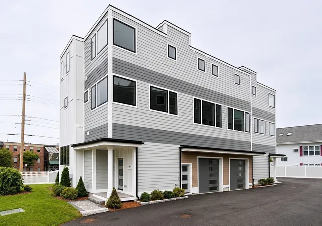 Listing Photo 2 - Condo for sale in building located at 312 Newton St, Waltham, MA 02453 - Unit #1