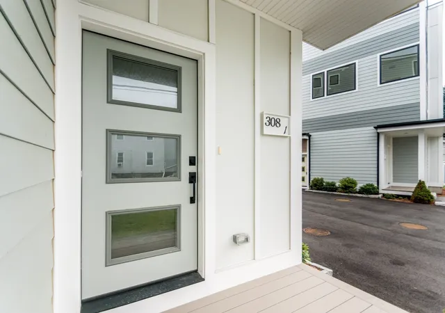 Listing Photo 4 - Condo for sale in building located at 312 Newton St, Waltham, MA 02453 - Unit #1