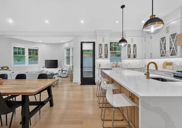 Listing Photo 4 - Condo for sale in building located at 261 Tappan St, Brookline, MA 02445 - Unit #1