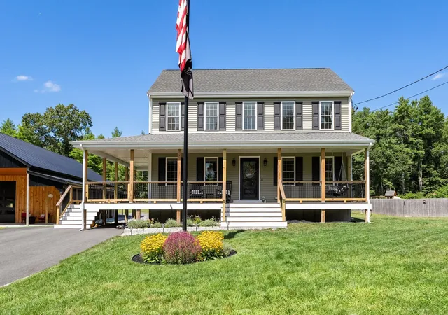Photo 1 of Single family home for sale at 109 Spruce St, Middleboro, MA 02346 | MLS# 73572131 | Listing updated on 2026-09-16