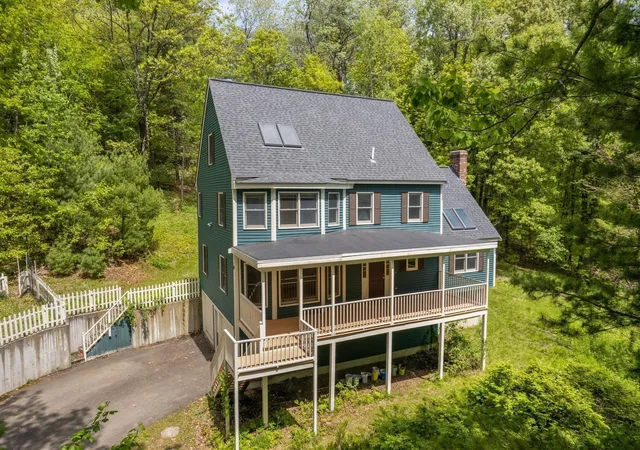 Photo 1 of Single family home for sale at 10 Fairway Dr, Groton, MA 01450 | MLS# 73575132 | Listing updated on 2026-09-14