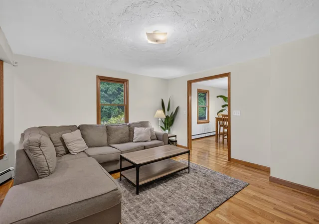Photo 4 of Single family home for sale at 10 Fairway Dr, Groton, MA 01450 | MLS# 73575132 | Listing updated on 2026-09-14