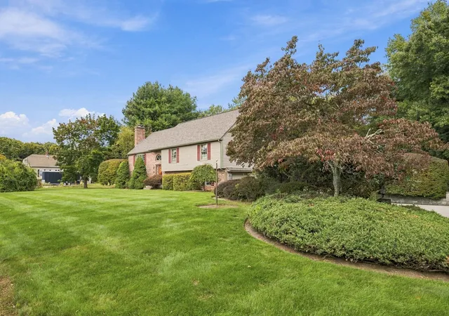 Photo 3 of Single family home for sale at 423 Buxton St, North Smithfield, RI 02896 | MLS# 73580281 | Listing updated on 2026-10-10