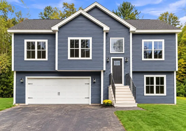 Photo 2 of Single family home for sale at 37 N Sullivan Rd, Charlton, MA 01507 | MLS# 73582578 | Listing updated on 2026-10-15
