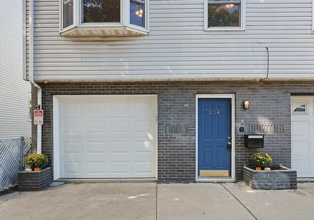 Photo 3 of Sale Pending at 294 Paris St #294, East Boston, MA 02128 | MLS# 73580778 | Listing updated on 2026-10-07
