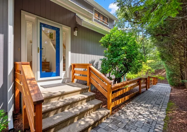 Photo 3 of Single family home for sale at 21 Cahoon Rd, Brewster, MA 02631 | MLS# 73587022 | Listing updated on 2026-10-08