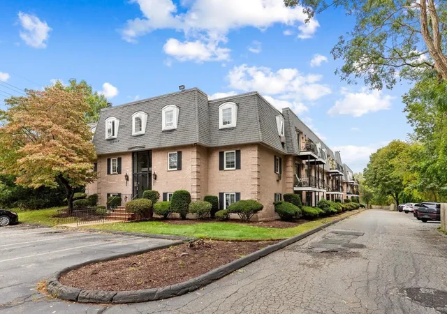 Condo for sale at 500 Northshore Rd #6C, Peabody, MA 01960 | MLS# 73584529
