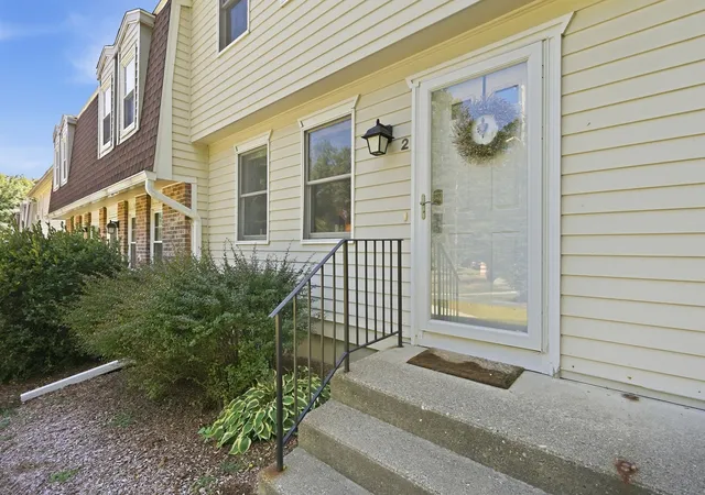 Photo 2 of Sale Pending at 266 Grove St #2, Northampton, MA 01060 | MLS# 73577230 | Listing updated on 2026-10-07