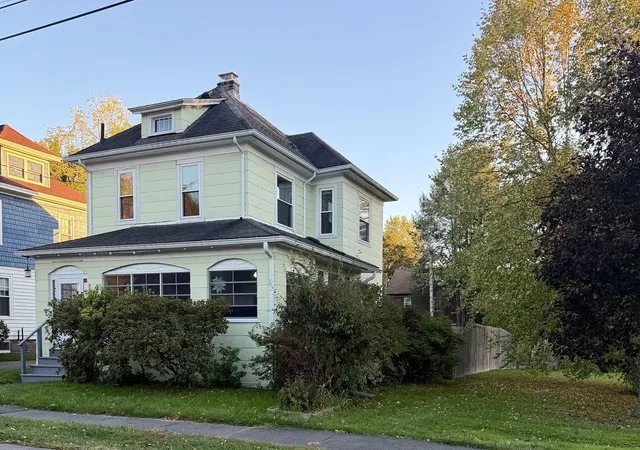 Photo 2 of Sale Pending at 22 Madison Cir, Greenfield, MA 01301 | MLS# 73587544 | Listing updated on 2026-10-14