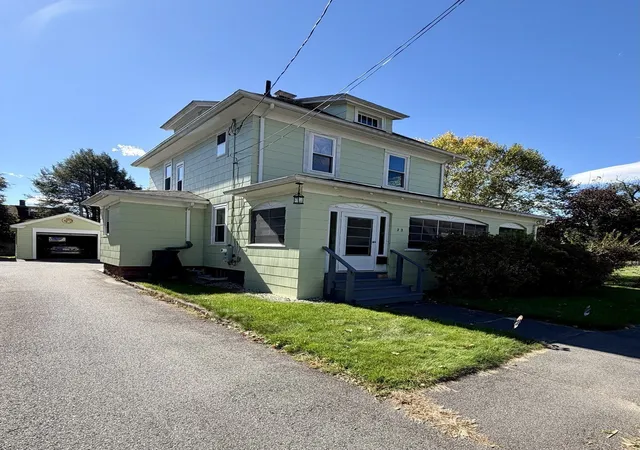 Photo 3 of Sale Pending at 22 Madison Cir, Greenfield, MA 01301 | MLS# 73587544 | Listing updated on 2026-10-14
