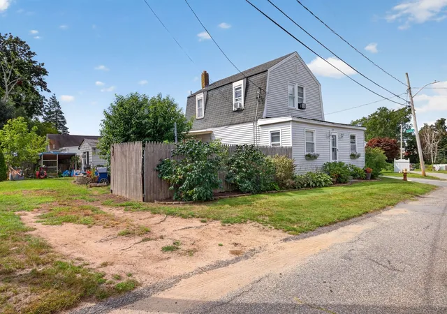 Photo 2 of Single family home for sale at 32 Gardner Ave, Swansea, MA 02777 | MLS# 73573857 | Listing updated on 2026-09-11