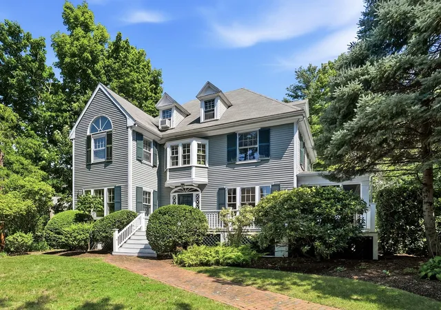 Photo 2 of Sale Pending at 10 Hayes Ave, Lexington, MA 02420 | MLS# 73571157 | Listing updated on 2026-09-17