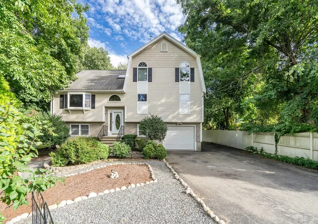 Single family home for sale at 31 Wildmere Ave, Burlington, MA 01803 | MLS# 73572235