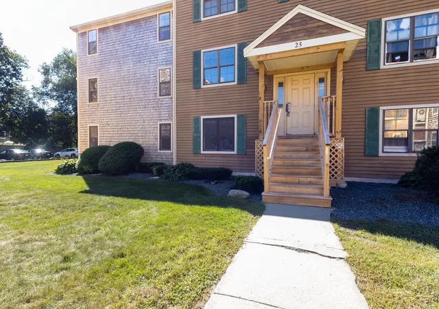 Photo 3 of Sale Pending at 25 Eagle #3, Brockton, MA 02301 | MLS# 73571833 | Listing updated on 2026-09-23