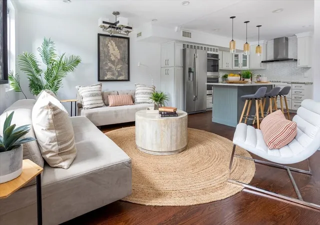 Photo 3 of Condo for sale at 25 Dartmouth St #1, Boston, MA 02116 | MLS# 73575015 | Listing updated on 2026-09-14