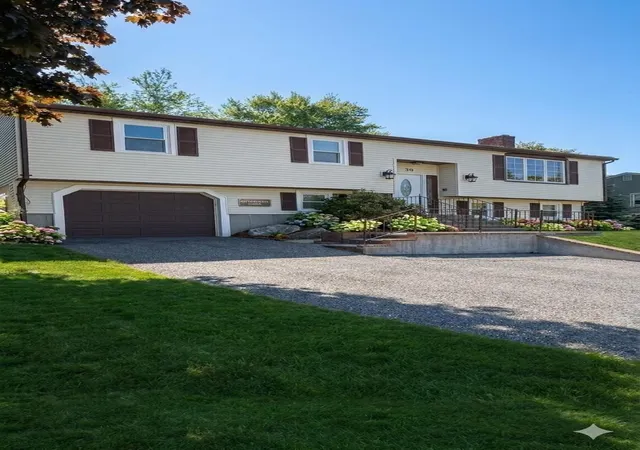 Photo 1 of Single family home for sale at 39 Westport Rd, Worcester, MA 01605 | MLS# 73572350 | Listing updated on 2026-09-16