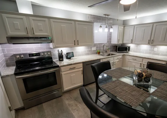 Photo 1 of Sale Pending at 6 Autumn Leaf Dr #18, Nashua, NH 03060 | MLS# 73571588 | Listing updated on 2026-09-08