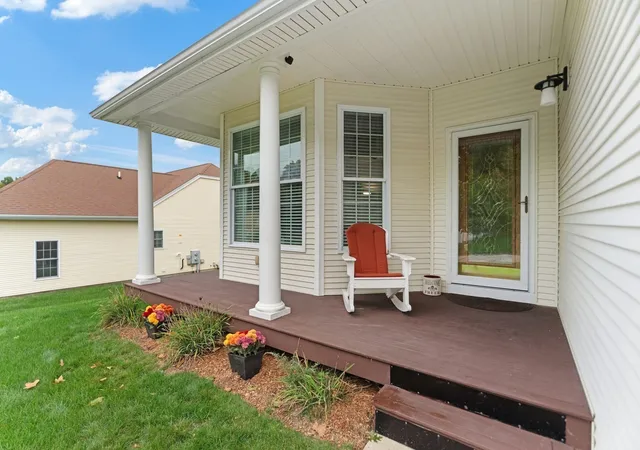 Photo 2 of Condo for sale at 30 Summerfield Dr #30, Uxbridge, MA 01569 | MLS# 73587327 | Listing updated on 2026-10-10
