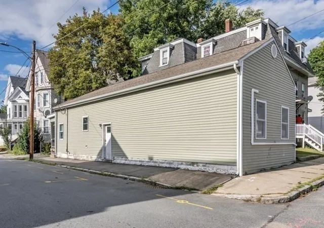 Photo 2 of Condo for sale at 89 Auburn St #1, Haverhill, MA 01830 | MLS# 73572403 | Listing updated on 2026-09-15