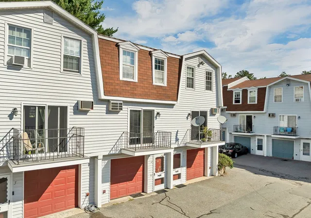 Photo 4 of Condo for sale at 1261 Pawtucket Blvd #6, Lowell, MA 01854 | MLS# 73574958 | Listing updated on 2026-09-14