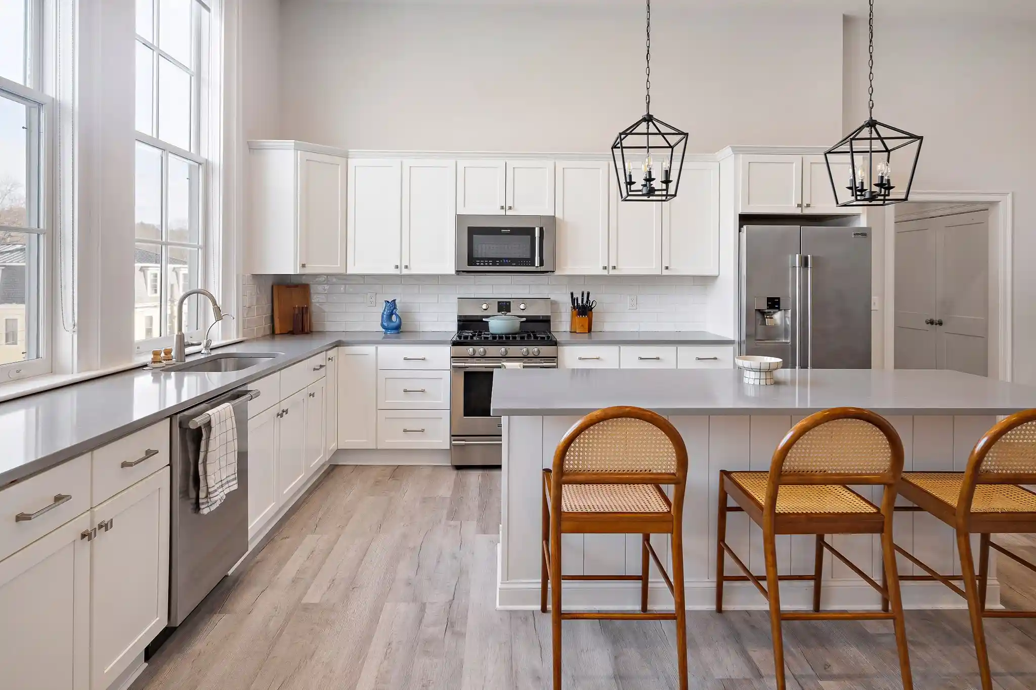 Listing Photo 2 - Condo for sale in 10 Congress St located at 10 Congress St, Amesbury, MA 01913 - Unit #301