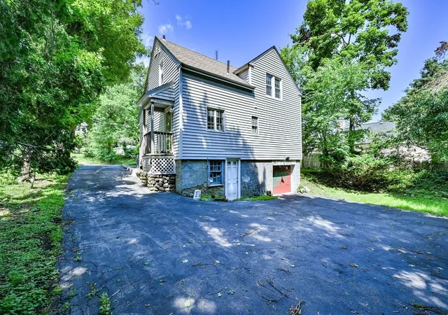Photo 3 of Sale Pending at 1278 Pleasant St, Worcester, MA 01602 | MLS# 73570874 | Listing updated on 2026-09-09