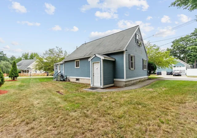 Photo 3 of Single family home for sale at 3101 Pouliot Pl, Wilmington, MA 01887 | MLS# 73571091 | Listing updated on 2026-09-16