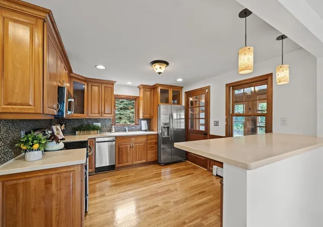 Photo 4 of Sale Pending at 102 Oak Ridge Dr, Ayer, MA 01432 | MLS# 73570953 | Listing updated on 2026-09-15