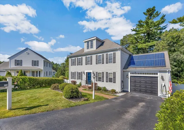 Photo 2 of Single family home for sale at 5 Granite Cir, East Sandwich, MA 02537 | MLS# 73582296 | Listing updated on 2026-09-28