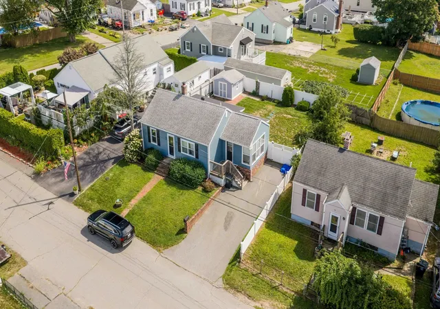 Photo 4 of Single family home for sale at 38 Little Neck Ave, Swansea, MA 02777 | MLS# 73572586 | Listing updated on 2026-09-11