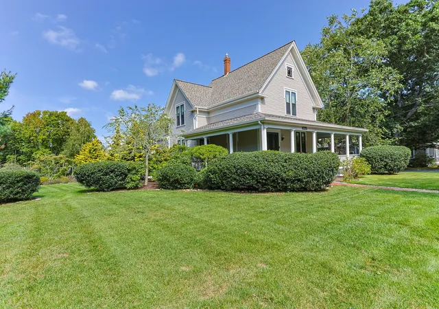 Photo 2 of Single family home for sale at 378 Massachusetts 6a, Yarmouth Port, MA 02675 | MLS# 73589033 | Listing updated on 2026-10-26