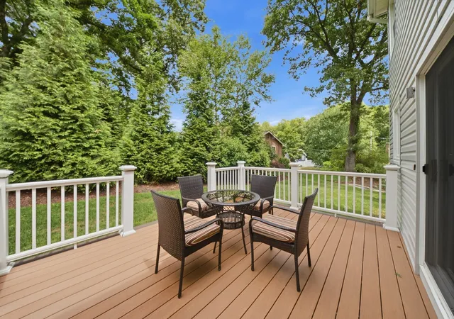 Photo 4 of Sale Pending at 9 Sparhawk Dr, Burlington, MA 01803 | MLS# 73571586 | Listing updated on 2026-09-21