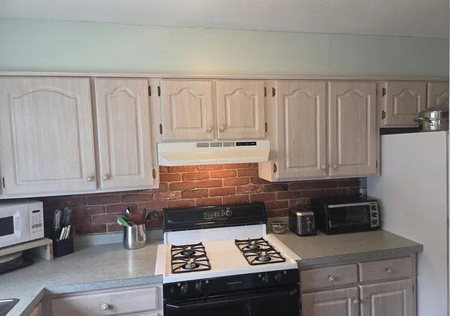 Photo 3 of Sale Pending at 106 Northridge Rd #106, Beverly, MA 01915 | MLS# 73574658 | Listing updated on 2026-10-01