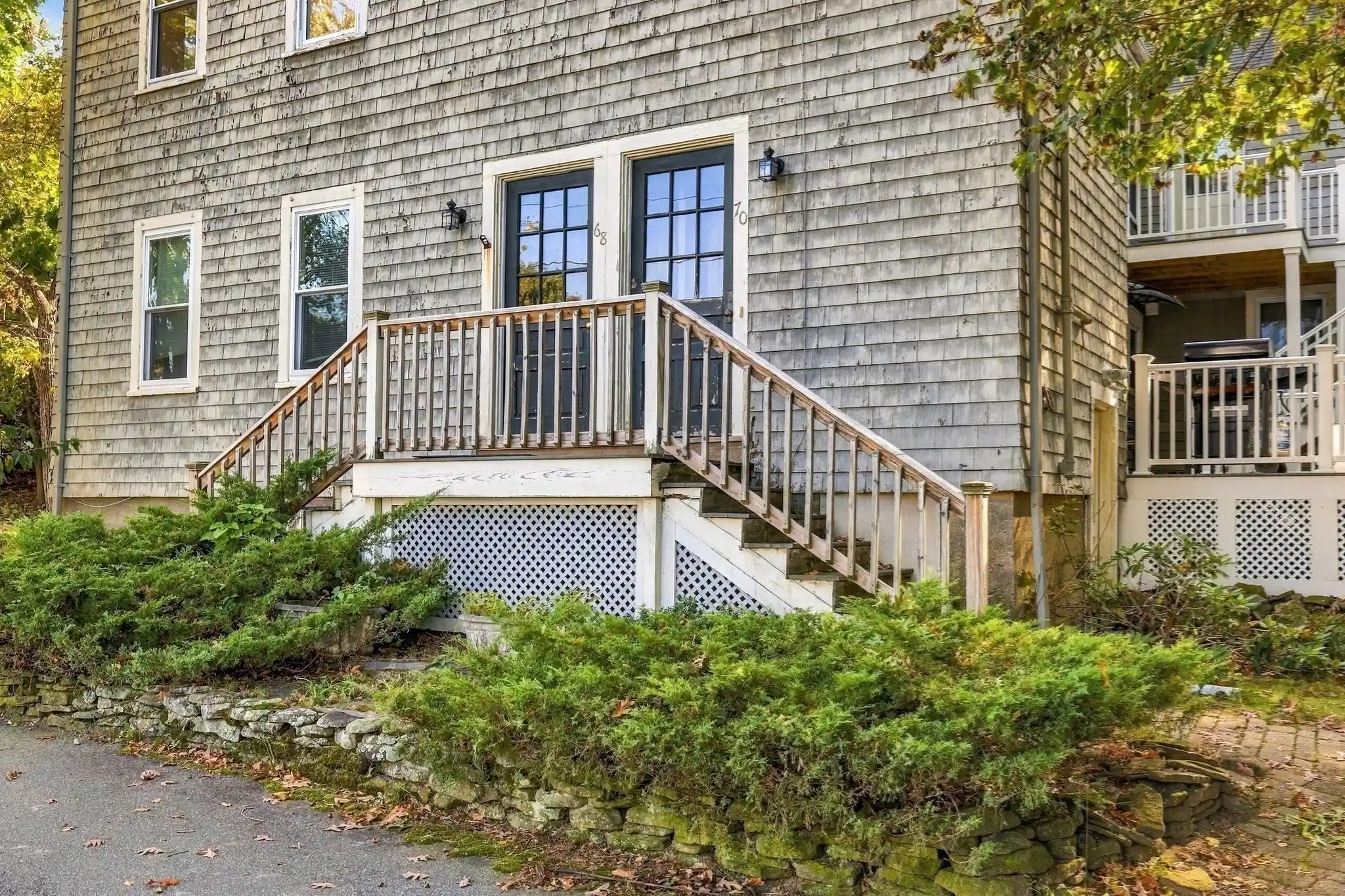 Listing Photo 2 - Condo for sale in 70 Leonard St located at 70 Leonard St, Dedham, MA 02026 - Unit 70 Leonard St