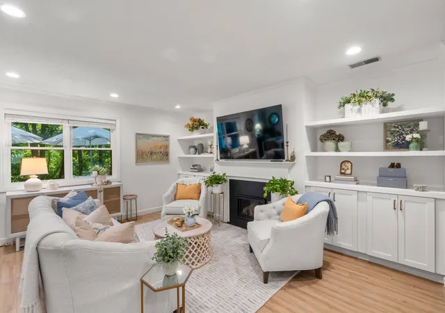 Photo 4 of Condo for sale at 2408 Hockley Dr #2408, Hingham, MA 02043 | MLS# 73572866 | Listing updated on 2026-09-17
