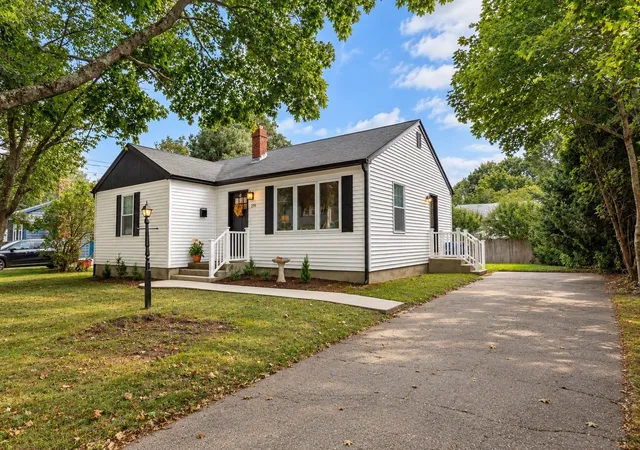 Photo 2 of Single family home for sale at 279 Caroline St, New Bedford, MA 02740 | MLS# 73573715 | Listing updated on 2026-09-13
