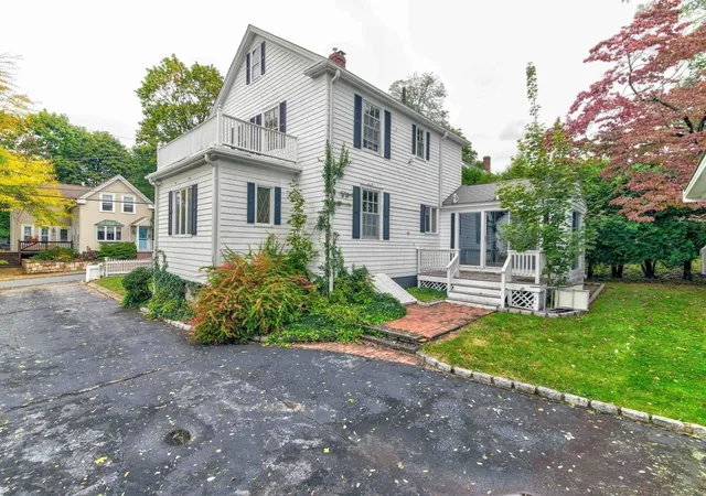 Photo 3 of Single family home for sale at 62 Sterling St, Braintree, MA 02184 | MLS# 73587826 | Listing updated on 2026-10-14