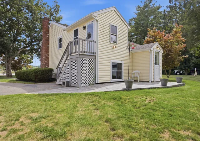 Photo 4 of Single family home for sale at 410 Crescent St, East Bridgewater, MA 02333 | MLS# 73571226 | Listing updated on 2026-10-04