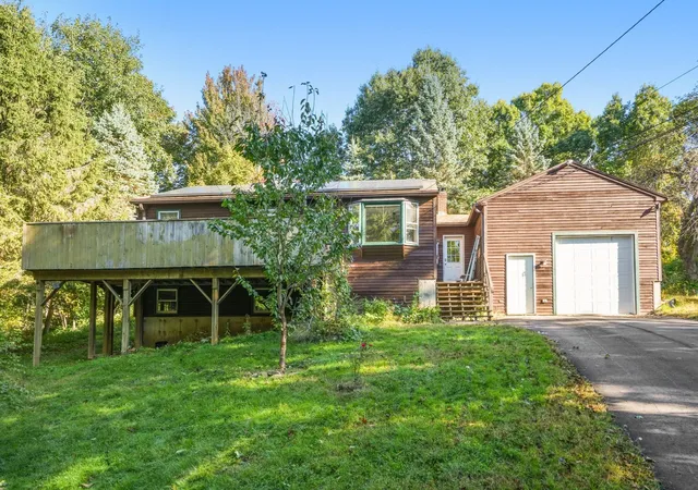 Photo 1 of Single family home for sale at 88 Bell St, North Brookfield, MA 01535 | MLS# 73582695 | Listing updated on 2026-10-16