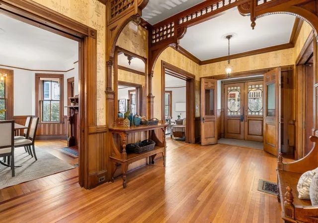 Photo 4 of Single family home for sale at 44 Putnam St, West Newton, MA 02465 | MLS# 73574819 | Listing updated on 2026-09-13