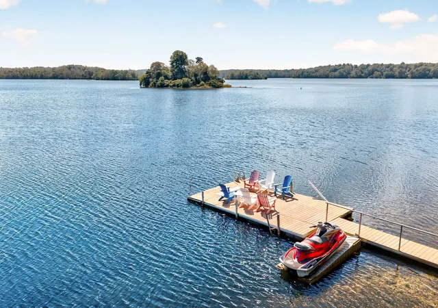 Photo 3 of Single family home for sale at 86 Pimlico Pond Rd, Mashpee, MA 02649 | MLS# 73574518 | Listing updated on 2026-09-13