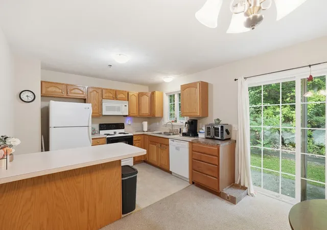 Listing Photo 4 - Condo for sale in building located at 350 Riverbend St, Athol, MA 01331 - Unit #111
