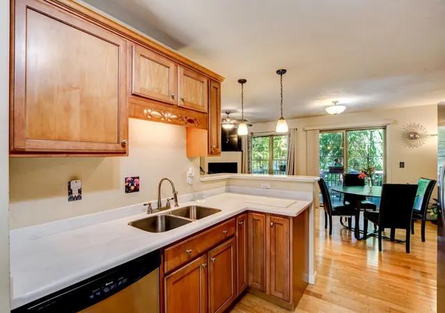 Listing Photo 5 - Condo for sale in building located at 74 Kileys Wy, Gardner, MA 01440 - Unit #74
