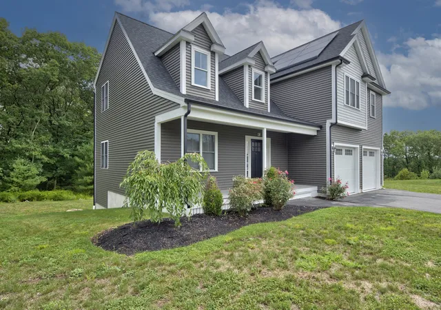 Photo 3 of Single family home for sale at 201 Cypress Dr, Brockton, MA 02301 | MLS# 73572564 | Listing updated on 2026-09-25