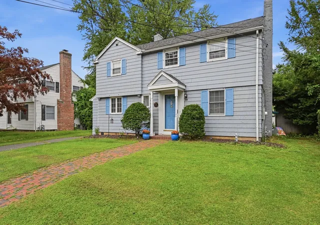 Photo 2 of Single family home for sale at 89 Abbott St, Springfield, MA 01118 | MLS# 73566683 | Listing updated on 2026-09-11