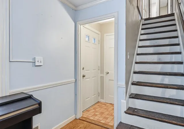Photo 3 of Single family home for sale at 89 Abbott St, Springfield, MA 01118 | MLS# 73566683 | Listing updated on 2026-09-11