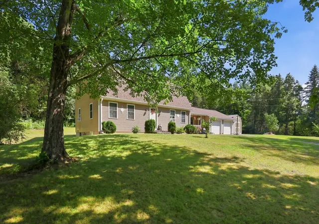 Photo 3 of Single family home for sale at 291 Franklin St, Belchertown, MA 01007 | MLS# 73574487 | Listing updated on 2026-09-21